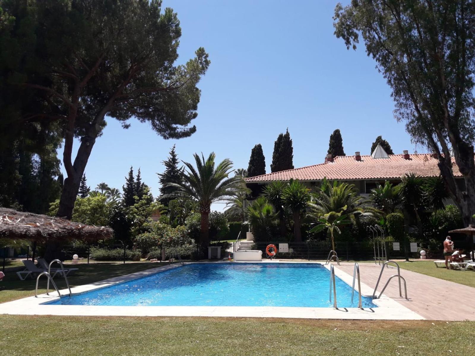 Puerto Banus Apartment Near Beachfront, Sunny Terrace, Pool, Tennis Court, Parking And Movies Projector Marbella Esterno foto