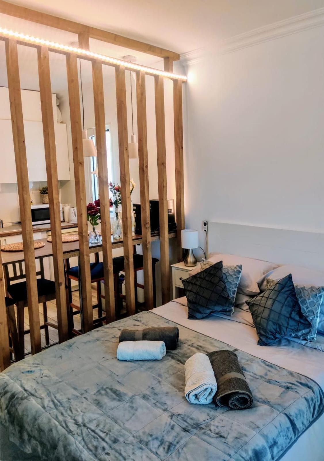 Puerto Banus Apartment Near Beachfront, Sunny Terrace, Pool, Tennis Court, Parking And Movies Projector Marbella Esterno foto